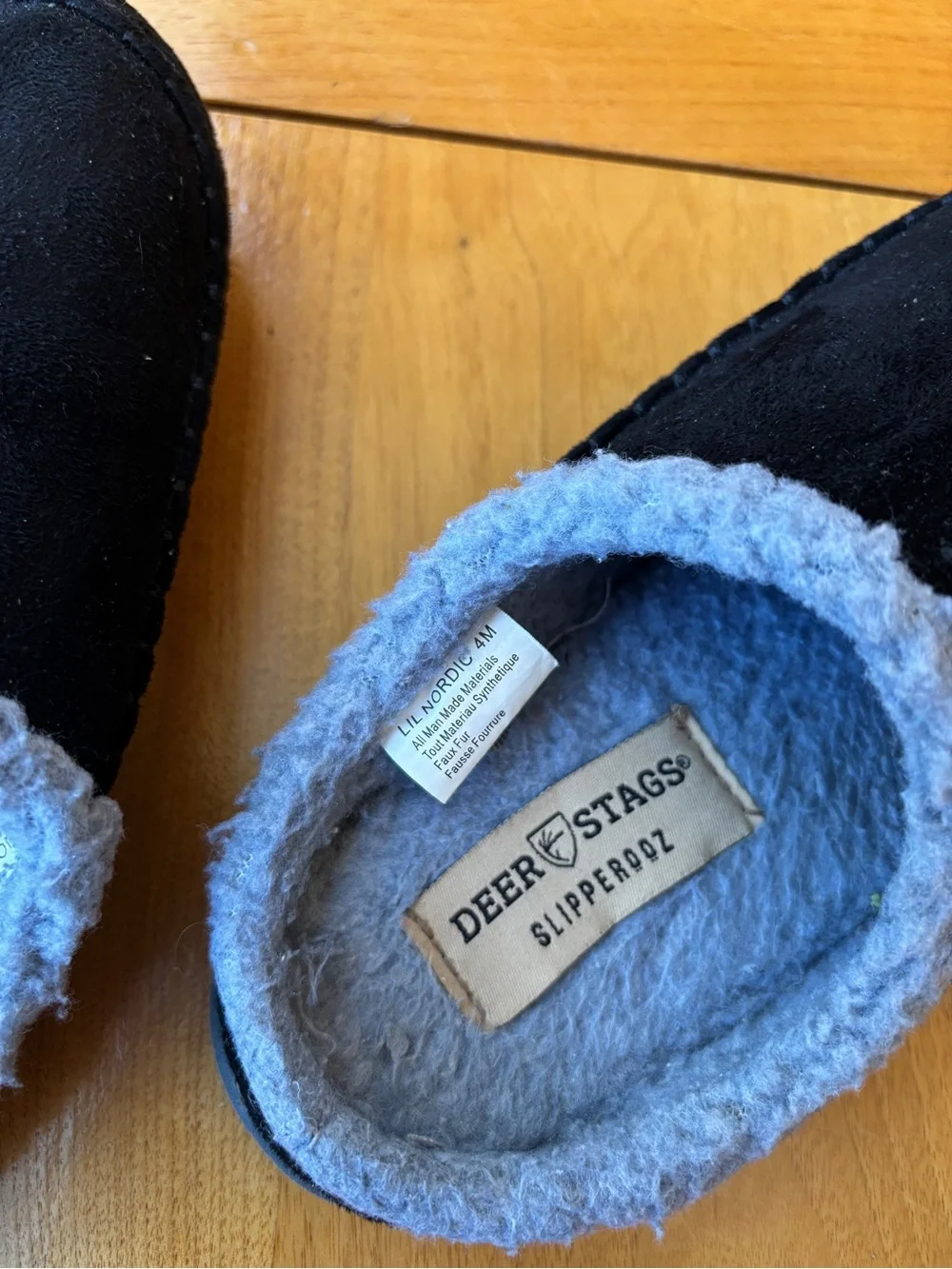 Deer Stags Youth sz 4 Black Fleece-Lined Slip-On Slippers